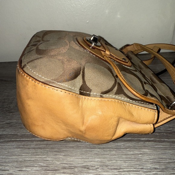 Coach Willis Brown Signature Canvas Tan‎ Leather 65th Anniversary Crossbody Bag! - Picture 11 of 15
